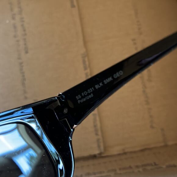 Solar Shield Fits Over Polarized Square Sunglasses Black Gold L - Picture 8 of 9